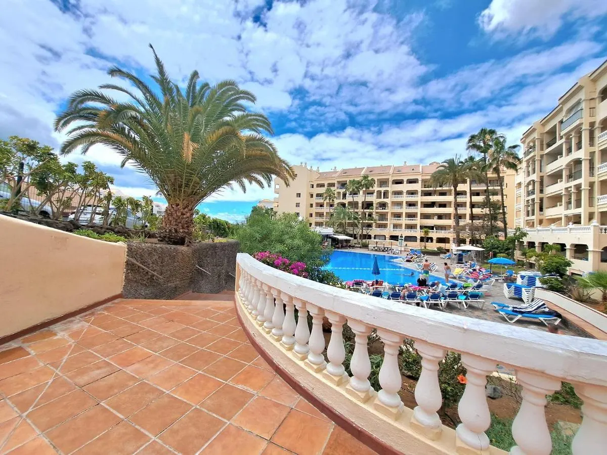 Bonito Estudio En Los Cristianos En Complejo Con Piscina Y Cerca De Playa Los Cristianos (Tenerife)