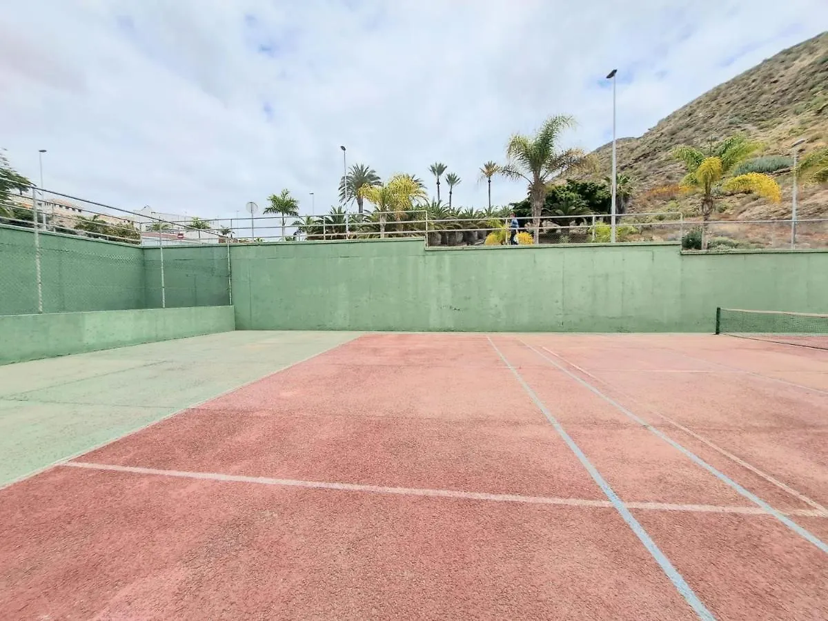 Bonito Estudio En Los Cristianos En Complejo Con Piscina Y Cerca De Playa España
