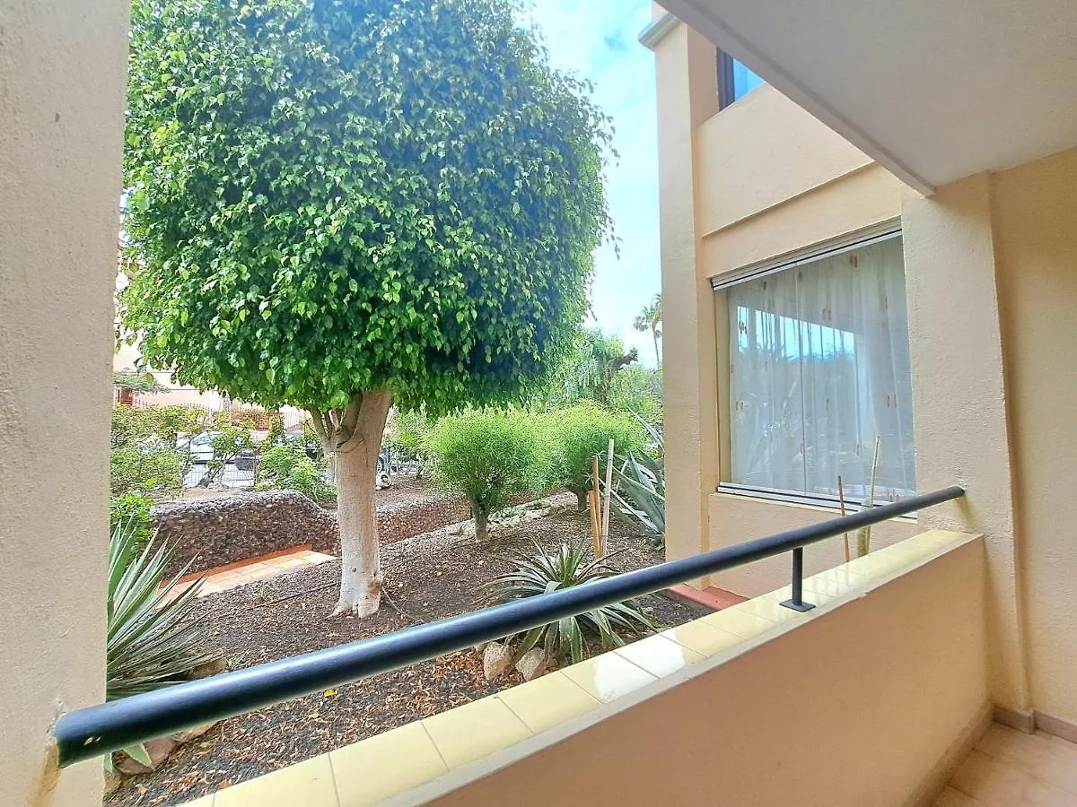Bonito Estudio En Los Cristianos En Complejo Con Piscina Y Cerca De Playa Los Cristianos (Tenerife)