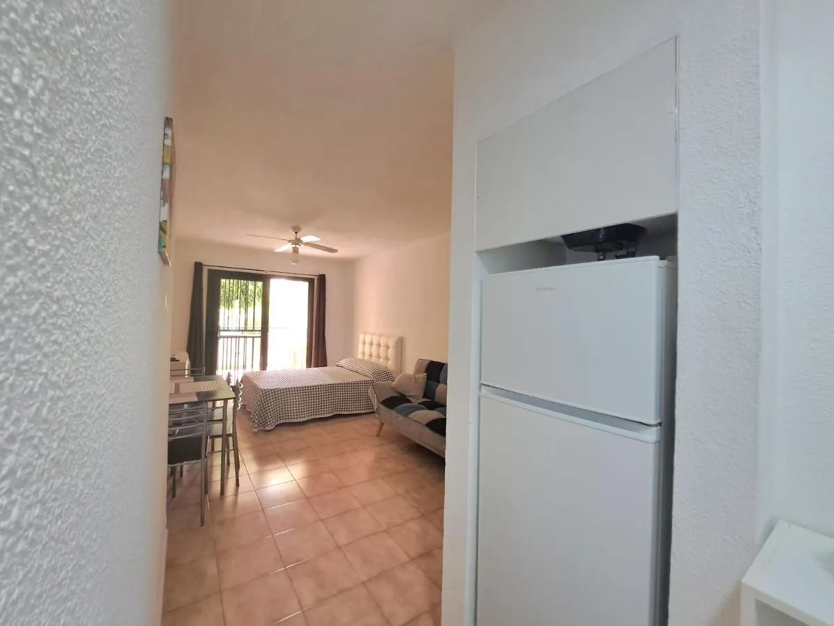 Bonito Estudio En Los Cristianos En Complejo Con Piscina Y Cerca De Playa 0*, Лос Кристианос Испания
